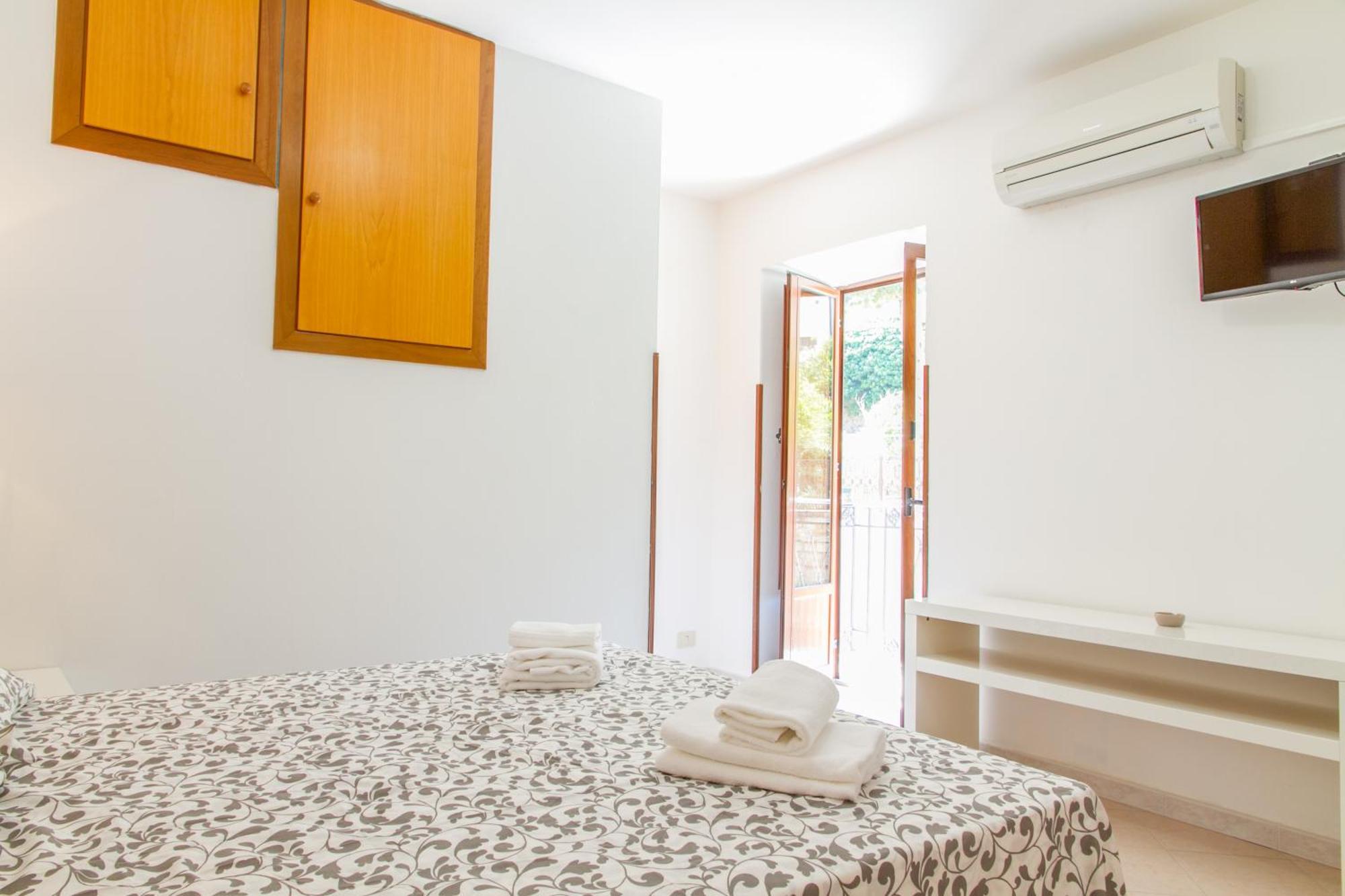 Ai Candelori Hotell Cefalù Exteriör bild