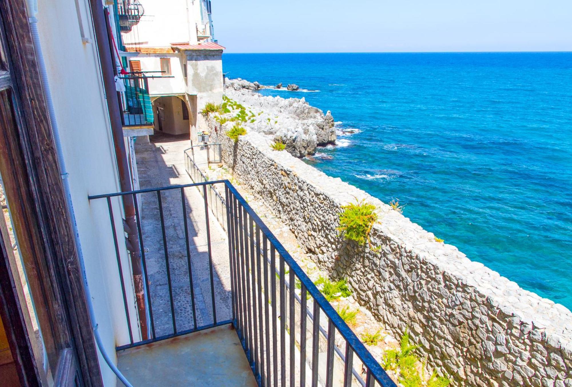 Ai Candelori Hotell Cefalù Exteriör bild